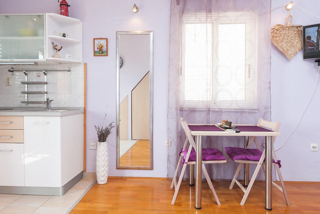 Studio Apartment Odak Podgora Bagian luar foto